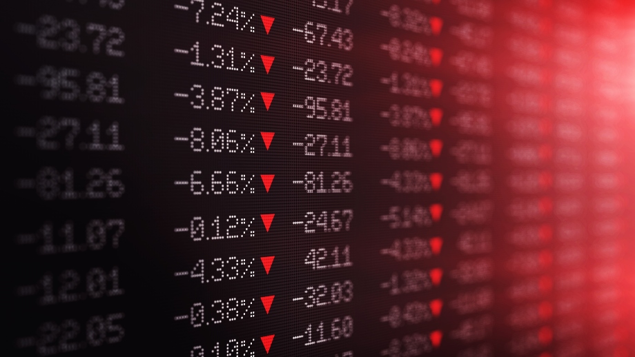 المؤشرات العالمية تتراجع مع تشديد نقدي
