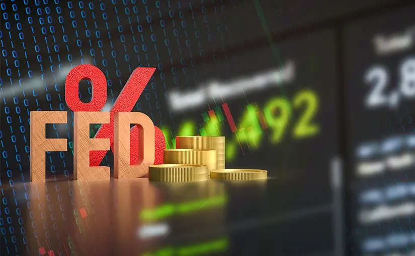 Gold consolidates above $3,750 amid global tensions and Fed outlook